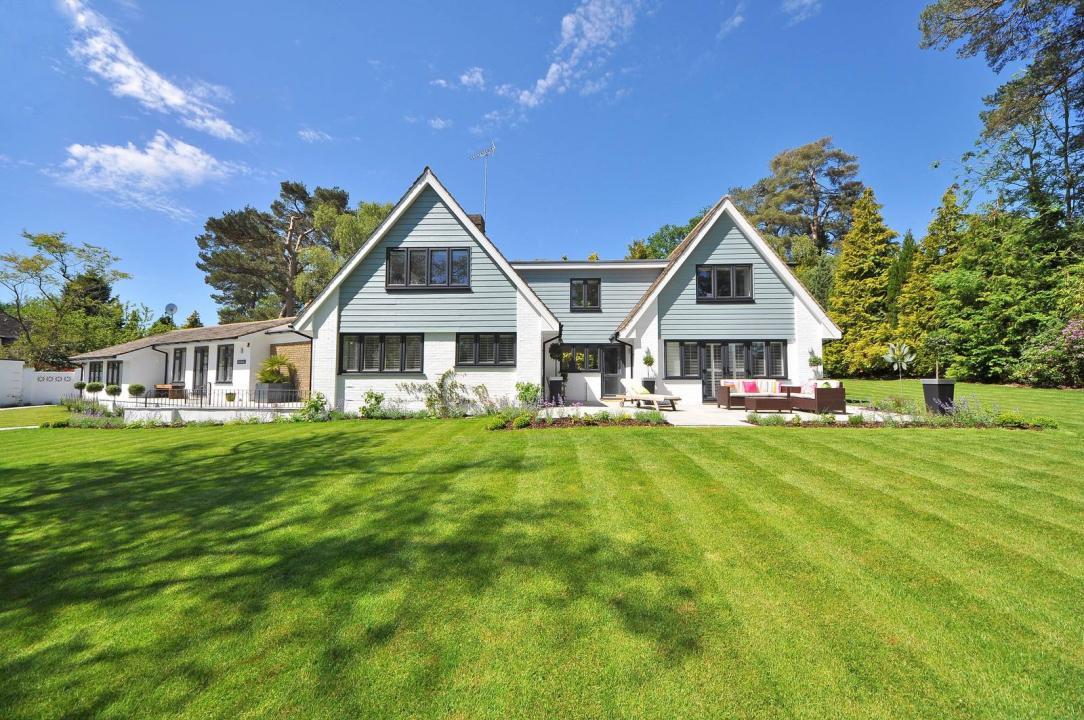 2023: Leverage Your Realtor's Expertise: Tips for Handling Multiple Offers in Georgetown, ON
