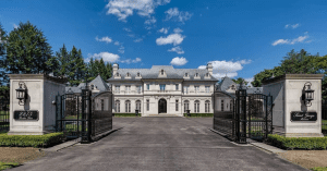 luxury homes for sale in mississauga